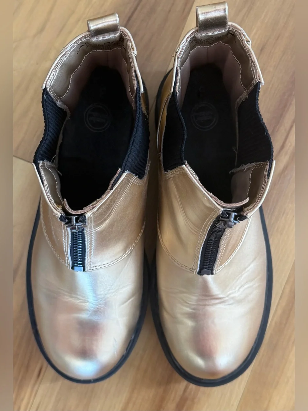 Wonder Nation Metallic Gold Front-Zip Chelsea Boots - Youth 3